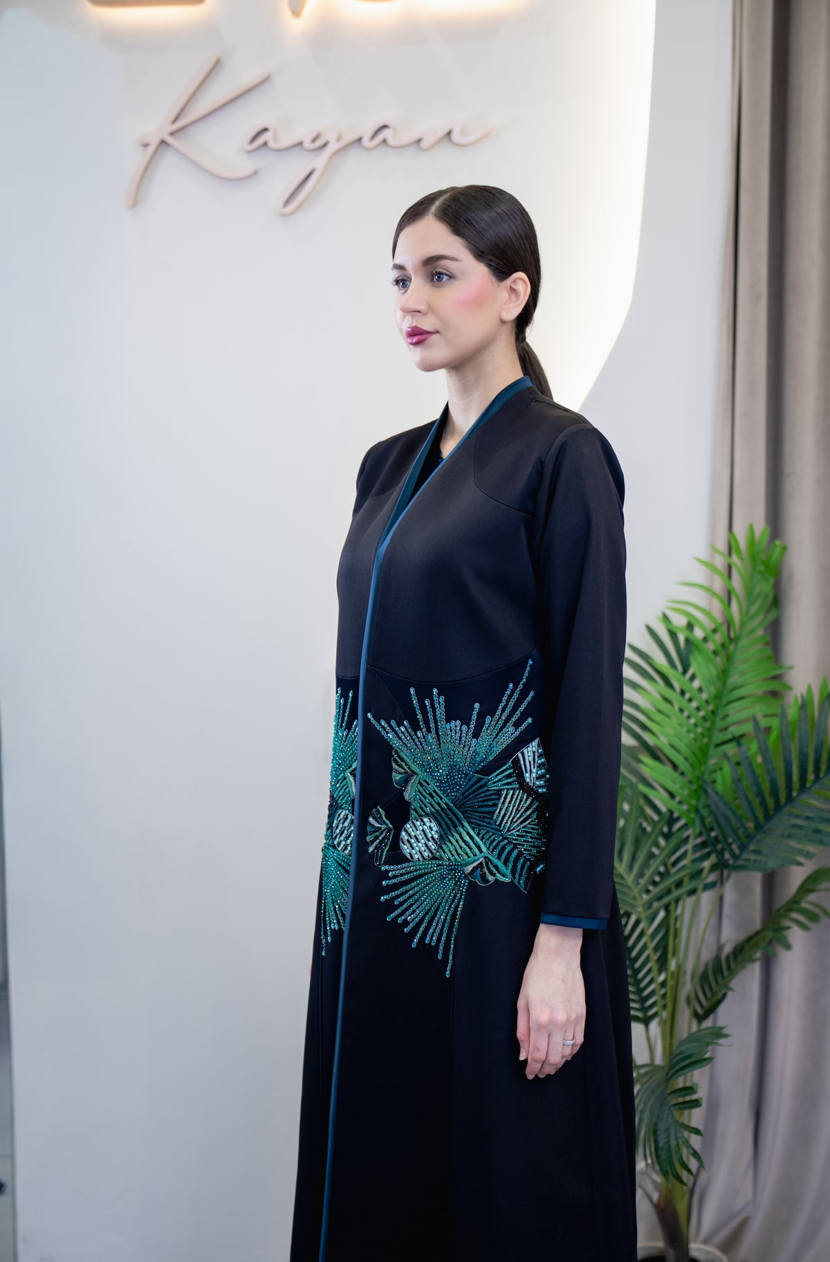 Athba abaya