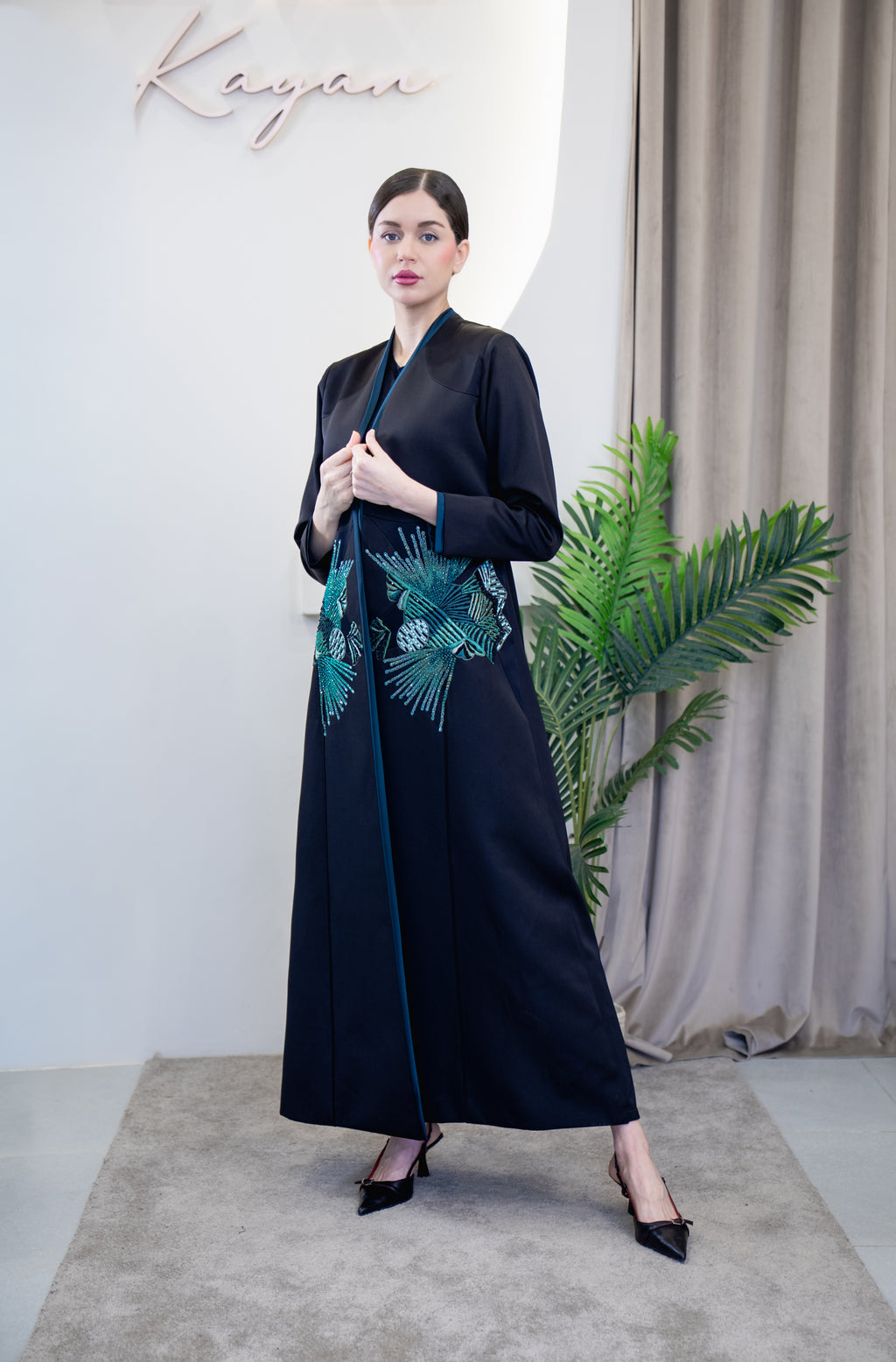 Athba abaya